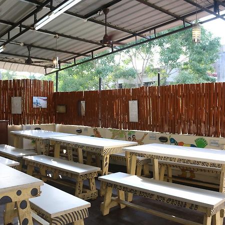Elements Hostel Chennai Extérieur photo