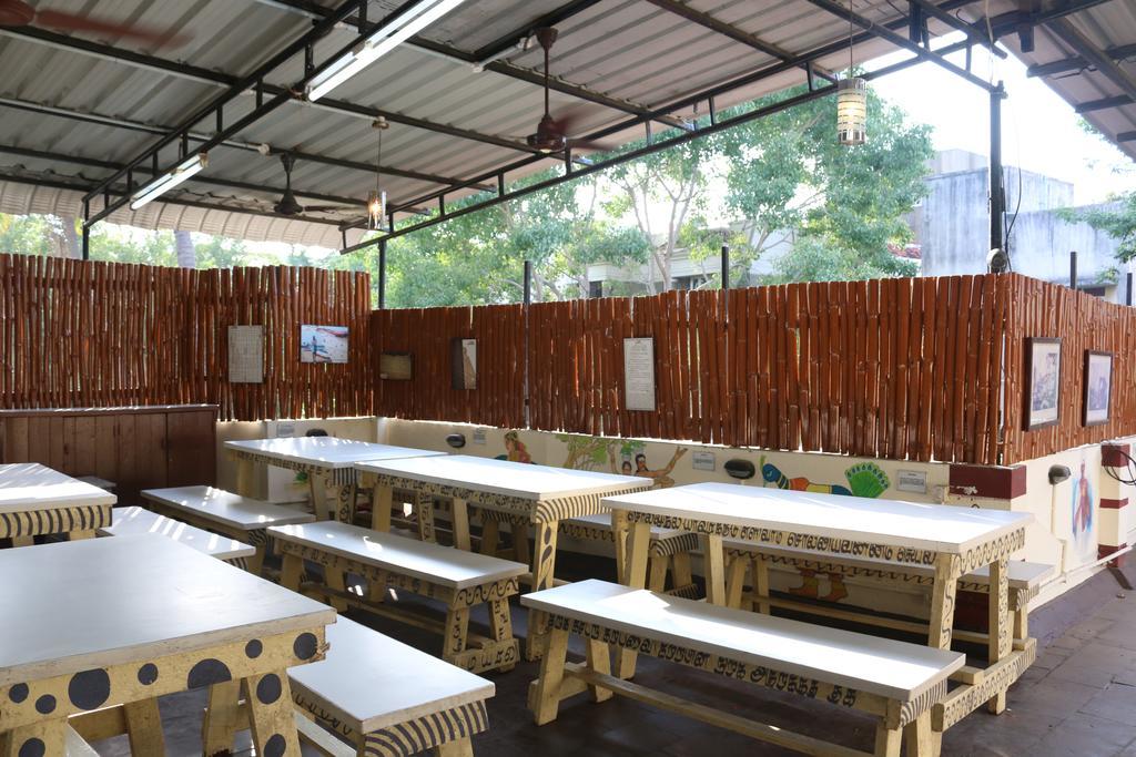 Elements Hostel Chennai Extérieur photo